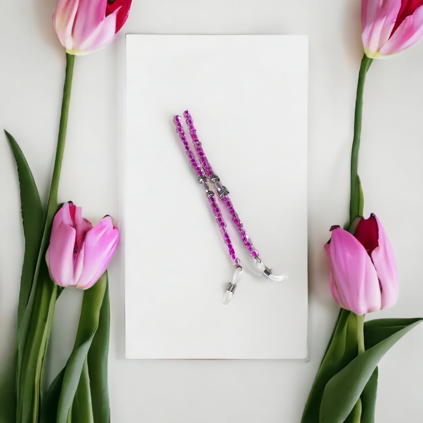 Eyeglasses chain- Hot pink